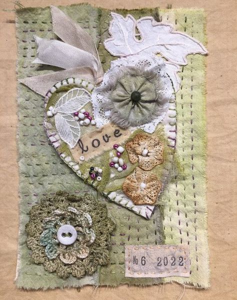 Postcard Quilts, Snippet Rolls, Fabric Books, Scrap Fabric Crafts, Scrap Fabric Projects, Textile Art Embroidery, Fabric Embellishment, Fabric Cards, Diy Embroidery Patterns