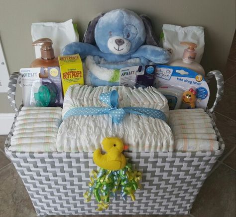 Diaper Basket Gift, Baby Wipes Gift Ideas, Diapers And Wipes Baby Shower Ideas, Babysitter Gifts, Baby Einstein Toys, Baby Shower Gift Box, Baby Shower Party Themes, Mom Gift Basket, Animal Baby Shower Theme