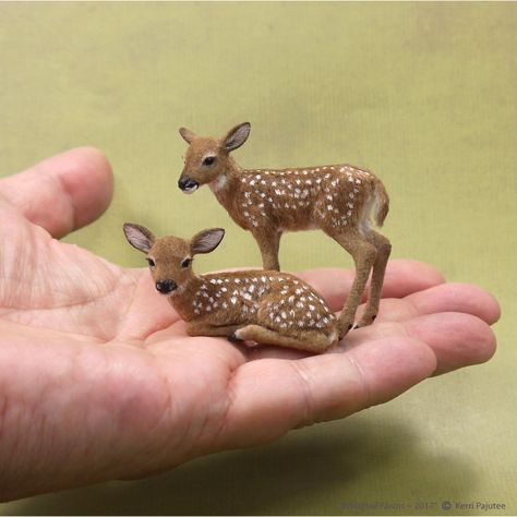 Wool Animals, Needle Felting Tutorials, Needle Felting Projects, Animal Sculpture, Felting Tutorials, Clay Animals, Miniature Animals, Daily Living, Miniature Crafts