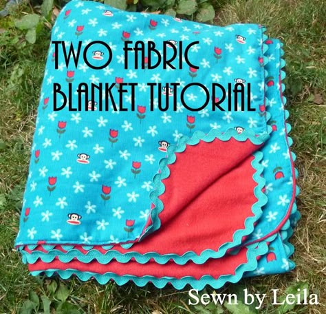 Fabric Blanket, Simple Quilts, Blanket Tutorial, Sewing For Babies, Sewing For Baby, Blanket Diy, Baby Sewing Projects, Lightweight Blanket, Baby Projects