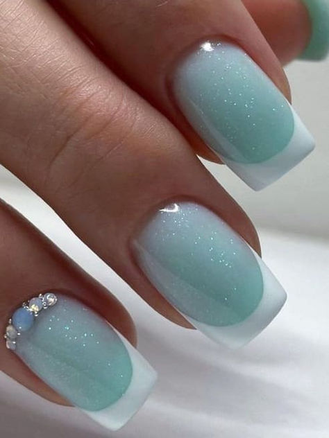 White And Baby Blue Nails, Manicure Nail Designs, Fancy Nails Designs, Her Nails, Pretty Nail Art Designs, Short Acrylic Nails Designs, Dipped Nails, Fancy Nails, Chic Nails