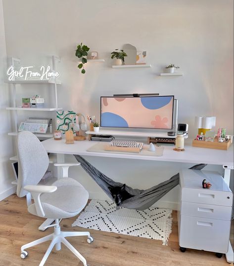 Cozy Desk Setup, Women Home Office, Office Ideas For Women, Home Office Ideas For Women, Cozy Desk, Study Desk Decor, Work Office Decor, Cozy Home Office, Office Room Decor