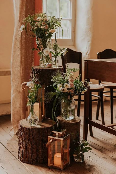 Stumps Wedding Decor, Woods Wedding Ceremony Decor, Log Wedding Decor, Stumps For Wedding Aisle, Wood Logs Wedding Decor, Wooden Log Wedding Decor, Wedding Log, Tree Stumps Wedding, Wood Stumps Wedding