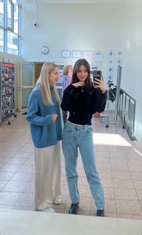 Class Outfits, Neat Casual Outfits, Uni Fits, Girls Sister, University Outfit, Studded Ankle Boots, Autumn Fits, Hair Stylies, Korean Girl Fashion