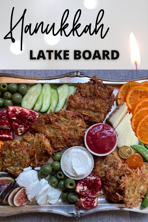 Hanukkah Latke Board Ideas (Perfect Appetizer) Potato Latke Board, Desserts For Hanukkah, Hanukkah Latke Board, Latke Bar Toppings, Hannukah Dinner Ideas, Hanukkah Dinner Ideas, Latke Board, Latke Bar, Hanukkah Breakfast