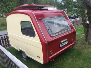 Bike Camper Trailer, Micro Caravan, Van Setup, Micro Camper Trailers, Bicycle Camper, Bike Camper, Unusual Houses, Mini Caravan, Bicycle Trailers