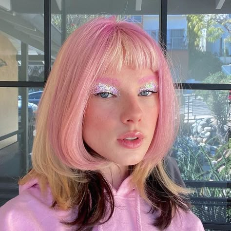 Liv Huffman, Rose Belle, Fashion Hairstyles, Dye My Hair, Hair Reference, Hair Inspiration Color, Hair Inspo Color, Rainbow Hair, Hair Envy