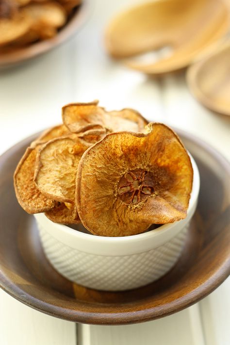 Baked Asian Pear Chips and other interesting reads from The Healthy Maven. Pear Chips, 200 Calorie Snacks, Baked Pear, Desk Snacks, Spiced Almonds, Baked Pears, Sweet Potato Muffins, Veggie Chips, No Calorie Snacks