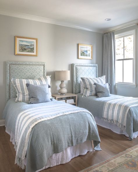 Guest Suite Ideas, Double Bed Bedroom, Twin Beds Guest Room, Guess Room, Norfolk House, Coastal Ideas, Say You Love Me, Bedroom Makeover Ideas, Hampton Style