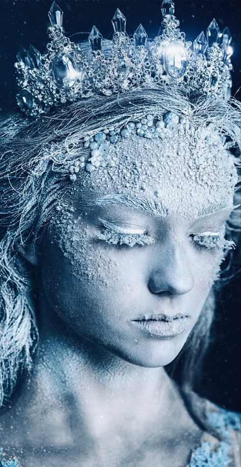 Seelie Queen Aesthetic, Winter Goddess Aesthetic, Ice Witch Character Design, Ice Queen Fantasy Art, Ice Goddess Fantasy Art, Blue Ice Aesthetic, Fire And Ice Aesthetic, Ice Powers Aesthetic, Evil Ice Queen