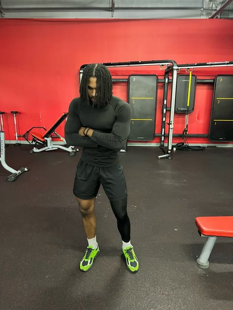 #gym #aesthetics #fit #calisthenics #locs #lifestyle #black Mens Workout Aesthetic, Sport Outfits Men Gym, Dreads Black Man, Gym Men Aesthetic, Aesthetic Physique Men, Men Gym Aesthetic, Gym Aesthetic Men, Running Outfit Aesthetic, Gym Drip