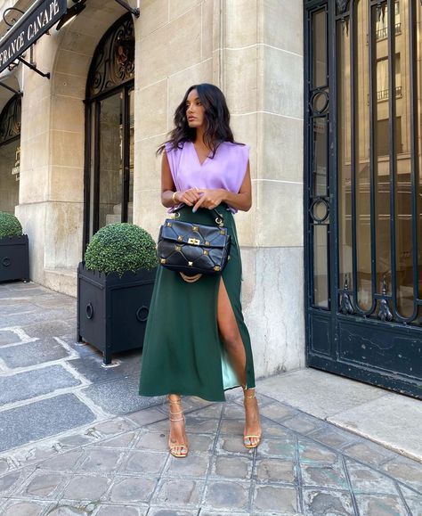 Twitter Luck Be A Lady, Be A Lady, Spring Work Outfits, Amina Muaddi, Stylish Work Outfits, Mode Inspo, 가을 패션, Green Skirt, New Classic