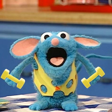 Tutter (@imtutter) • Foto e video di Instagram Tutter Mouse Aesthetic, Tutter Mouse Reaction, Meet The Robinsons Goob, Tutter Mouse, Blue Mouse, Funny Characters, Big Blue House, Cute Rats, Funny Doodles