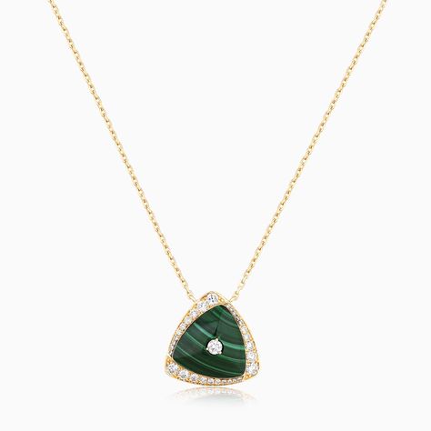 Pendant in 18k yellow gold, malachite and diamond. Lobster Style Lock with engraved brand logo, polished surface. Diamond quality G – H color, VS. Chain Length: 45 cm Yellow Gold: 4.38 G Diamond(s) : 0.64 CT Pendent Set, Gold Jewellry, Malachite Pendant, G H, Chain Lengths, Chain Length, Turquoise Necklace, Brand Logo, Yellow Gold