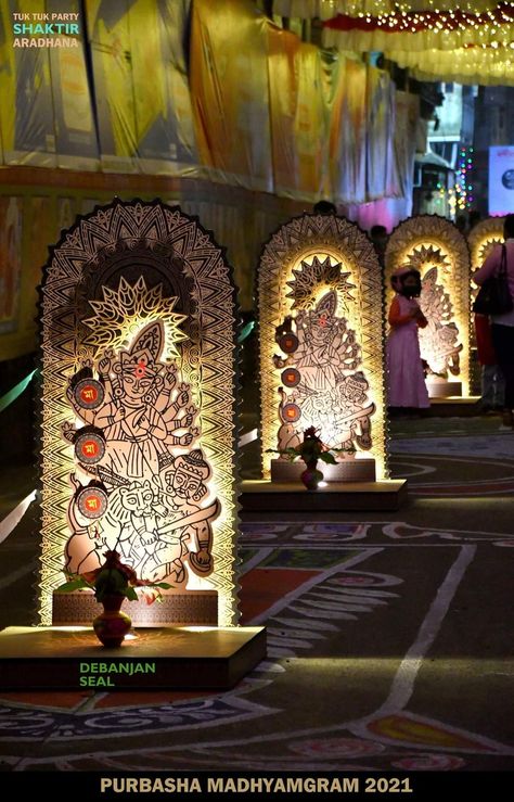 Durga Puja Theme Decoration, Durga Pooja Pandal Decoration, Diwali Mall Decor, Navratri Decoration Ideas For Ground, Navratri Theme Decoration, Garba Night Decorations, Durga Puja Decoration, Navratri Decor, Navratri Decoration