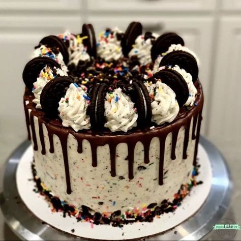 Chocolate Oreo Cake, Confetti Cake, Birthday Cake Chocolate, Easy Cake Decorating, Oreo Cake, Cake Decorating Tips, Happy Birthday Cakes, Pretty Cakes, Easy Cake