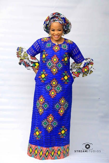 Dry Lace And Ankara Combination Styles, Ankara And Lace Combination, Ankara And Lace, African Ladies, Long African Dresses, Combination Fashion, African Dresses, African Dress, Mix N Match