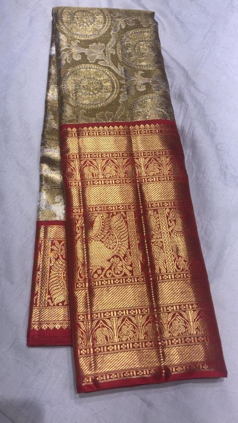 Kanjivaram Sarees Silk, Designer Sarees Wedding, Bridal Sarees South Indian, South Silk Sarees, Pattu Saree Blouse Designs, Kanjivaram Saree, Wedding Saree Blouse Designs, Wedding Saree Collection, Sari Blouse Designs