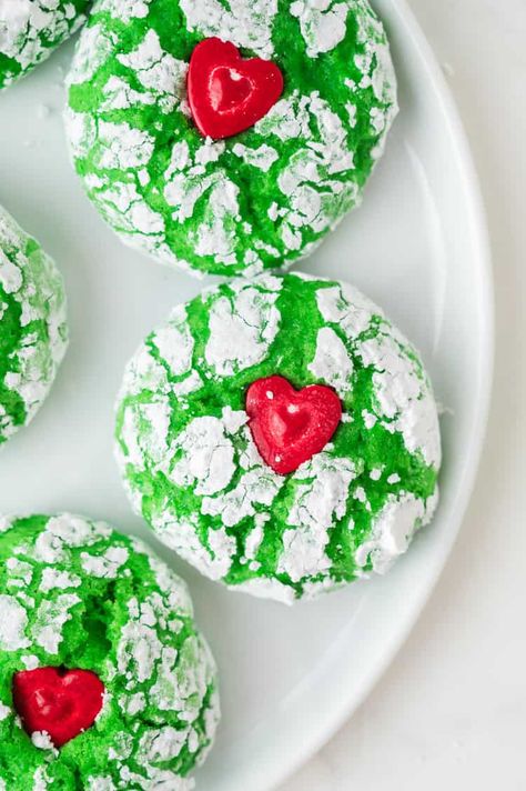 Easy Grinch Cookies Recipe (no Cake Mix) Grinch Cookies Andes Mint, Grinch Crinkle Cookies Recipe, No Bake Grinch Cookies, Crinkle Cookies Christmas, Christmas Cutout Cookies Frosting, Green Velvet Cookies, Grinch Crinkle Cookies Cake Mixes, Grinch Christmas Cookies Recipes, Easy Grinch Cookies Recipe