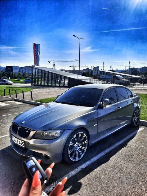 E90 Modified, Bmw 2011, E90 Bmw, Bmw 320d, Bmw Girl, Bmw E90, Bmw Series, Nice Cars, Bmw Cars