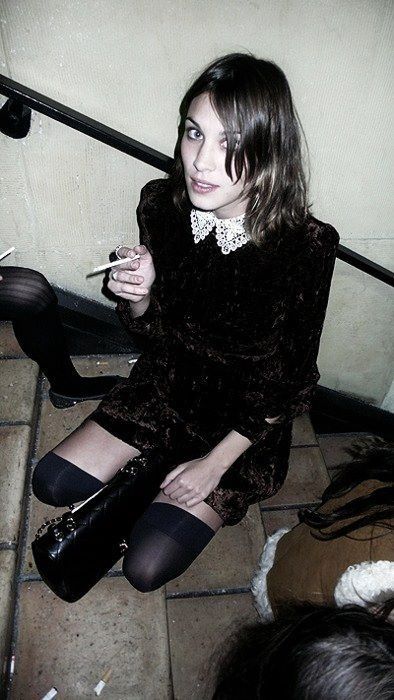 it girl/fashion girl, alexa chung Alexa Chung Style, I'm With The Band, Alexa Chung, Knee Socks, Looks Style, Mode Inspiration, Grunge Fashion, Eminem, Style Icon