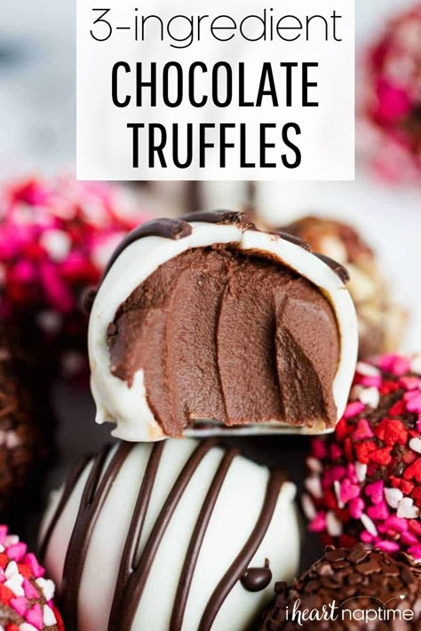 Homemade Chocolate Truffles, Easy Truffles, Homemade Truffles, Truffle Recipes, Chocolate Truffles Recipe Easy, Candy Truffles, Candy Recipes Homemade, Truffle Recipe Chocolate, Homemade Candy