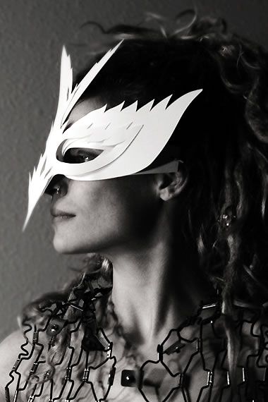 Raven Mask, Dive Mask, Cosplay Inspiration, Bird Costume, Bird Masks, Wearing A Mask, Paper Mask, Masks Art, Carnival Masks