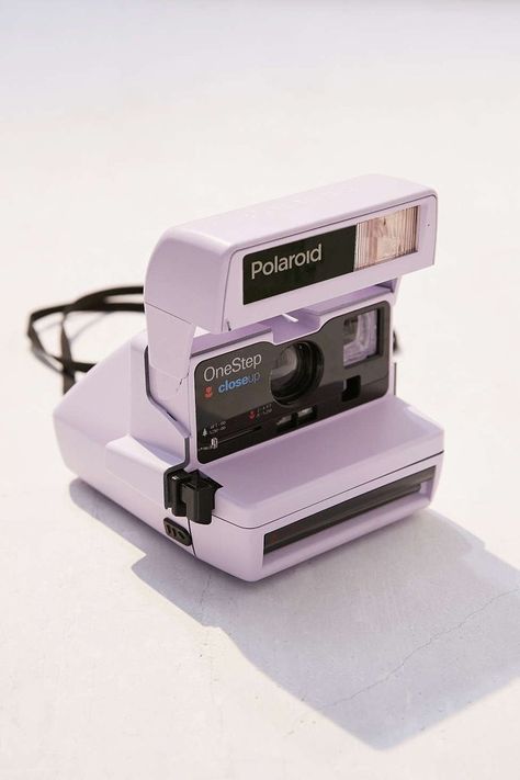 Lavender Polaroid, Polaroid 600, Instax Camera, Nostalgia Aesthetic, Polaroid Camera, Gadgets Technology Awesome, Best Boyfriend, Cool Gifts For Women, Instant Camera