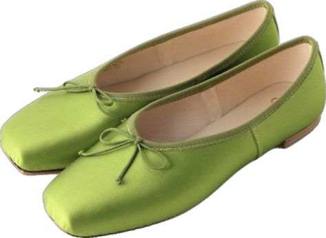 Green Flats Shoes, Green Ballet Flats, Ballet Flats Outfit, Green Flats, Flats Outfit, Unisex Clothes, Shoe Wishlist, Ballet Pumps, Lovely Clothes