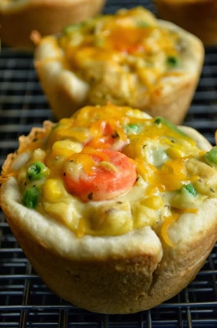 For the Love of Dessert: Chicken Pot Pie Cupcakes Pot Pie Cupcakes, Chicken Pot Pie Cupcakes, Savory Cupcakes, Pie Cupcakes, Fried Turkey, Savory Chicken, Chicken Pot, Chicken Pot Pie, Pot Pie