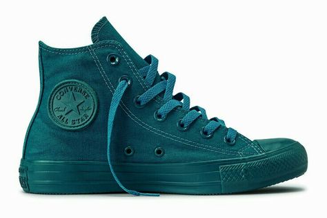 Allstars Converse, Cool Converse, All Stars Converse, Shoes Canvas, Skateboarder, Converse Sneakers, Painted Shoes, Sneakers Men Fashion, Converse Chuck Taylor All Star