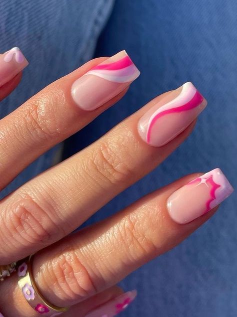 Pink and White Abstract Swirl Nails Pink And White Squiggle Nails, Pink And White Nail Ideas, Squiggly Nails, Dusty Pink Nails, Abstract Nail Designs, White Nail Ideas, Short Pink Nails, Mail Inspo, Barbie Pink Nails