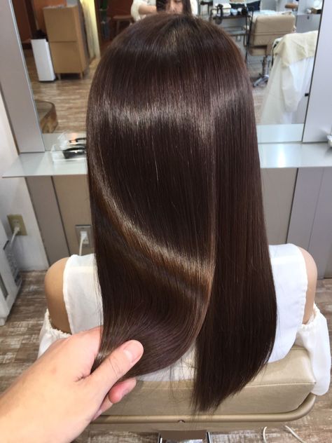 Organic Hair Products, Hair Color Chocolate, Chocolate Hair, Brown Hair Balayage, Punk Hair, Organic Hair, Hair Inspo Color, Dark Brown Hair, Shiny Hair