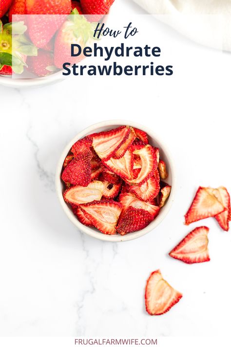 A simple tutorial for how to dehydrate strawberries Dehydrate Strawberries, Dehydrator Recipes Fruit, Dried Fruit Recipe, Dehydrating Food Storage, Dehydrated Strawberries, My New Life, Dehydrated Vegetables, Farm Wife, Dehydrated Fruit