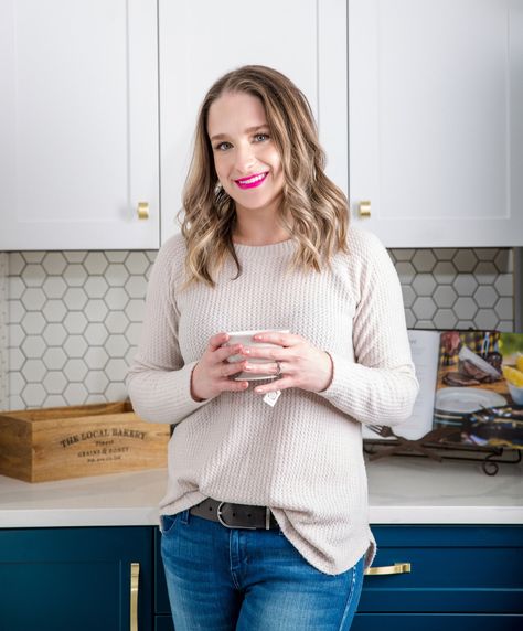 Natasha Bull, the author, photographer, and recipe developer behind the popular food blog Salt & Lavender. Salt And Lavender, Beef Taco, Recipe Critic, Easy Shrimp, Shrimp Tacos, Taco Salad, Creamy Garlic, Lemon Chicken, Creamy Chicken