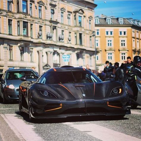 The Monster #Koenigsegg #Agera #one1 ⚫️ Go and follow @supercarlifenl Agera Rs, Luxury Photos, Luxury Auto, Koenigsegg Agera, Bmw M Power, Racing Club, New Sports Cars, Mc Laren, Exotic Sports Cars