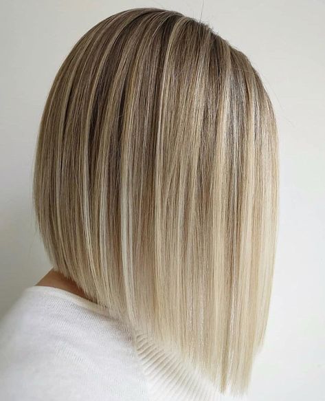 Kort Bob, Short Hairstyles Over 50, Angled Bob Haircuts, Long Bobs, Angled Bob Hairstyles, Messy Short Hair, Bob Hairstyles For Fine Hair, Long Bob Hairstyles, Penteado Cabelo Curto