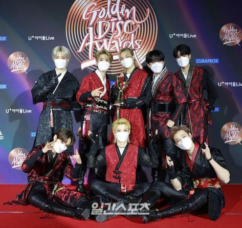 Son Of The King, Kids Awards, Modern Hanbok, Golden Disc Awards, Golden Disk Awards, Kids Groups, Kids Trend, Kids Events, Red Aesthetic