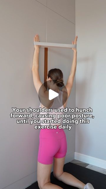 Pilates Mobility, Pilates Band, Body Facts, Shoulder Tension, Band Exercises, Posture Exercises, Body Exercises, Upper Back Pain, Neck Pain Relief