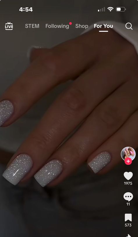 Short Square Nails Glitter, Glitter Nails Square, Glitter Nails Short, Sparkle Nail Designs, Silver Nail Designs, Short Square Nails, Sparkle Nails, Dope Nail Designs, Silver Nails