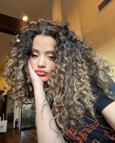 Sarah Jeffery on Instagram: “🤌radical acceptance🤌” Sarah Jeffery Icons, Curly Hair Female Face Claim, Fem Harry Potter Face Claim, Chantel Jeffries Instagram, Sarah Jeffery Charmed, Sarah Jeffrey, Helena Bertinelli, Descendants Dr, Sarah Jeffery