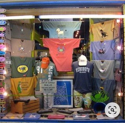 Vendor Booth Display Ideas Business, Vendor Booth Display Ideas, Booth Display Ideas, T Shirt Display, Camp Store, Zero Waste Shop, Cube Display, Market Stall Display, Shirt Displays