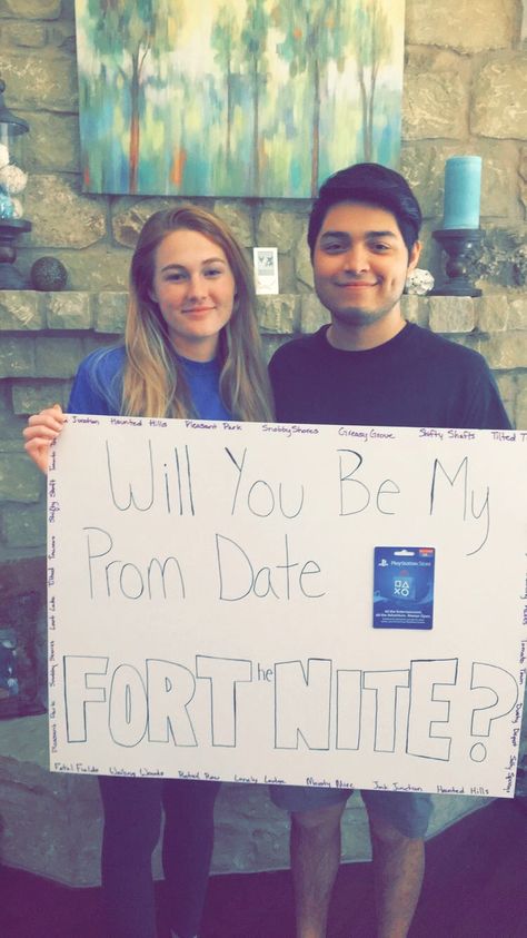 Iron Man Promposal, Fortnite Promposal, Fortnite Hoco Proposal, Funny Prom, School Dance Ideas, Post Prom, Asking To Prom, Cute Prom Proposals, Prom Dance