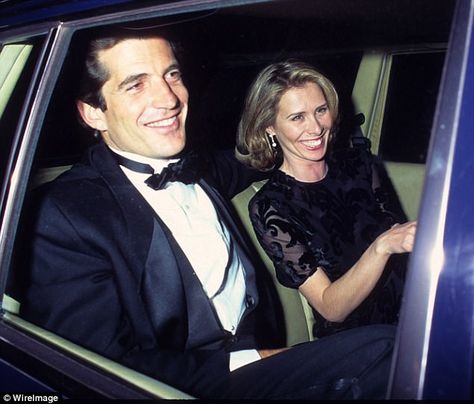 JFK Jr and Carole Radziwill, wife, now widow of John's cousin, Anthony Radziwill catch a limo on way to an event. Carol Radziwill, Anthony Radziwill, Carolyn Bassette, Carole Radziwill, Celebrity Icons, Carolyn Bessette, John Junior, Lee Radziwill, Dutch Style