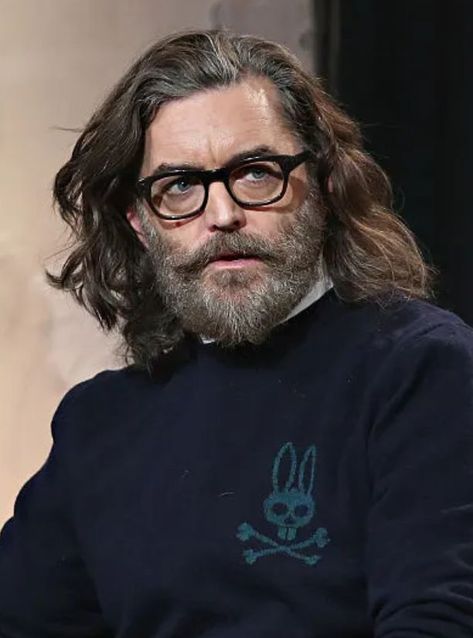 Timothy Omundson Galavant, Timothy Omundson, Rp Characters, King Richard, Professional Portrait, Man Style, Greek Gods, Old Man, Beards