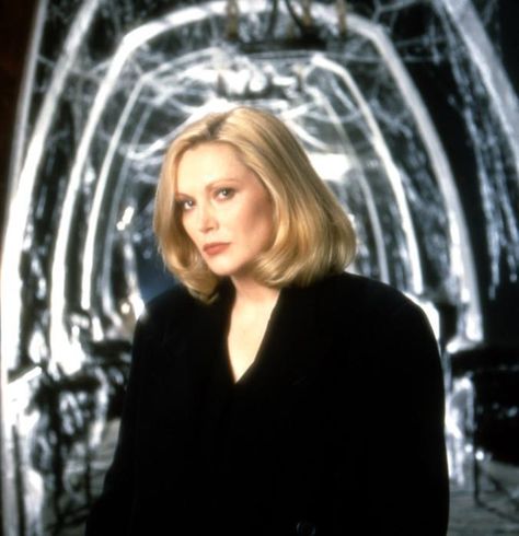 Cathy Moriarty played the role of Carrigan Crittenden.  © 1995 Universal Casper 1995, Cathy Moriarty, Comedy Drama Movies, Casper The Friendly Ghost, Bright Red Lipstick, Live Action Movie, Skin Complexion, Bright Blonde, Fair Skin