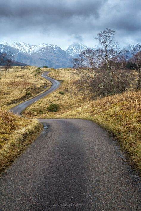 Glen Etive Glen Etive, Long And Winding Road, Nice Photos, Scotland Highlands, Scottish Landscape, British Countryside, Winding Road, Creative Idea, Isle Of Skye