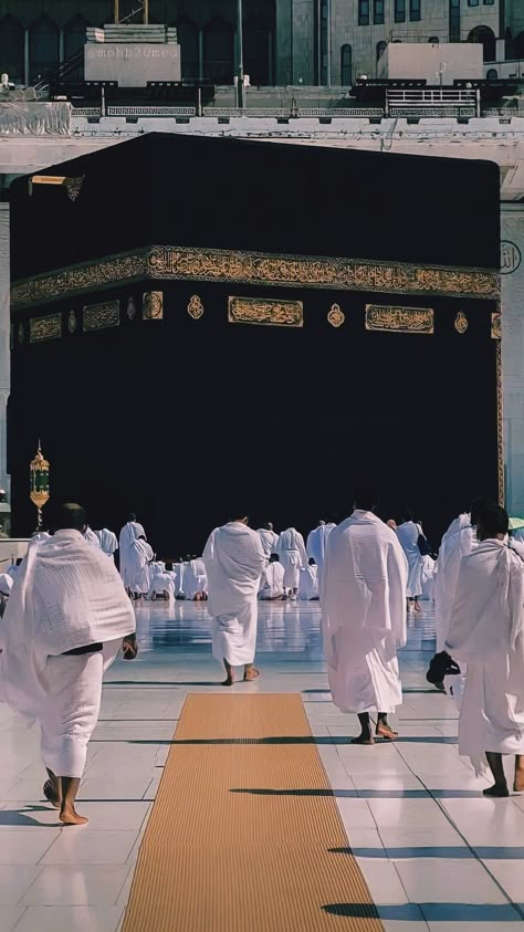 Mecca Images, Mekka Islam, Al Qur'an Photography, Mecca Kaaba, Qur'an Photography, Muslim Couple Photography, Mecca Wallpaper, Noble Quran, Beautiful Mosques