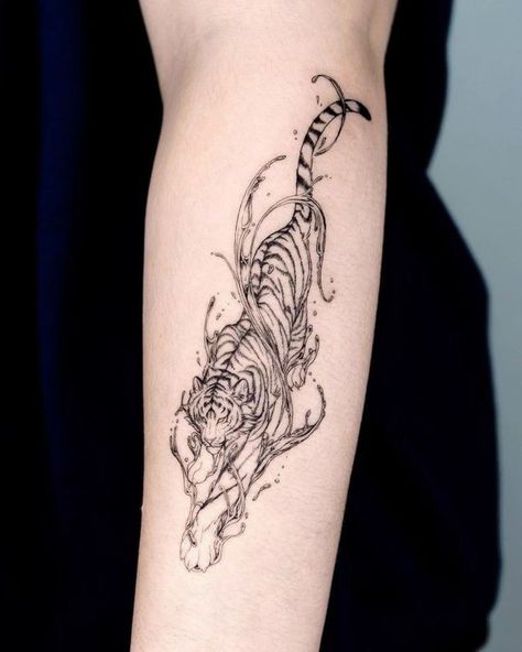 Edgy Line Tattoos, Boarder Tattoos, Snake And Tiger Tattoo, Tiger Spine Tattoo, Asian Tiger Tattoo, Tiger Tatoos, Tiger Forearm Tattoo, Forearm Tats, Coolest Tattoo