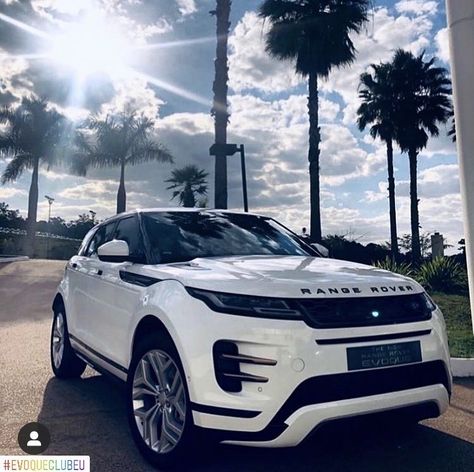 White Range Rover, Dream Cars Range Rovers, Aventador Lamborghini, Luxury Cars Range Rover, White Range, Dream Cars Mercedes, Own Car, Top Luxury Cars, Range Rovers